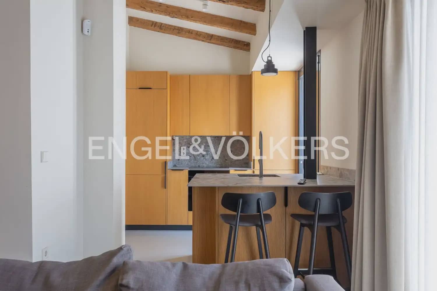 1 soverom Leilighet til leie i Valencia by - € 1 500 (Ref: 10016329)