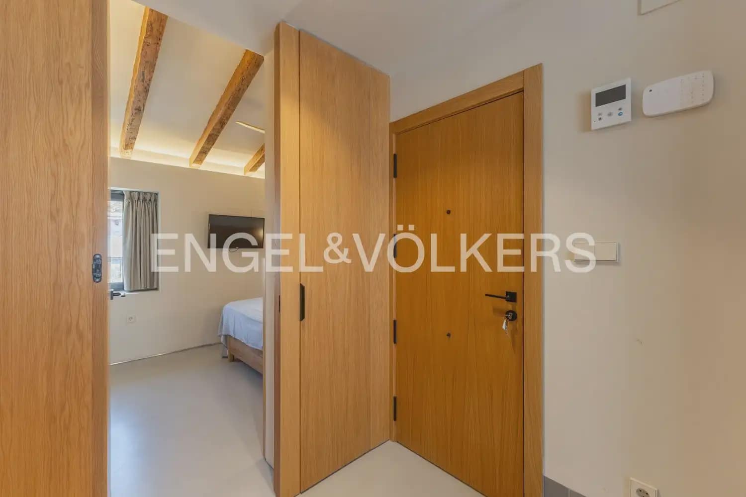 1 soverom Leilighet til leie i Valencia by - € 1 500 (Ref: 10016329)
