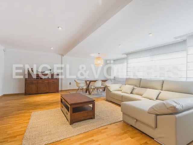 Appartement de 4 chambres à louer à Benicalap, Valence ville - 1 750 € (Ref: 10016330)