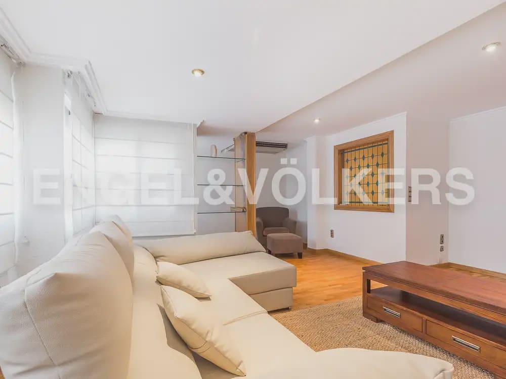 Appartement de 4 chambres à louer à Valence ville - 1 750 € (Ref: 10016330)