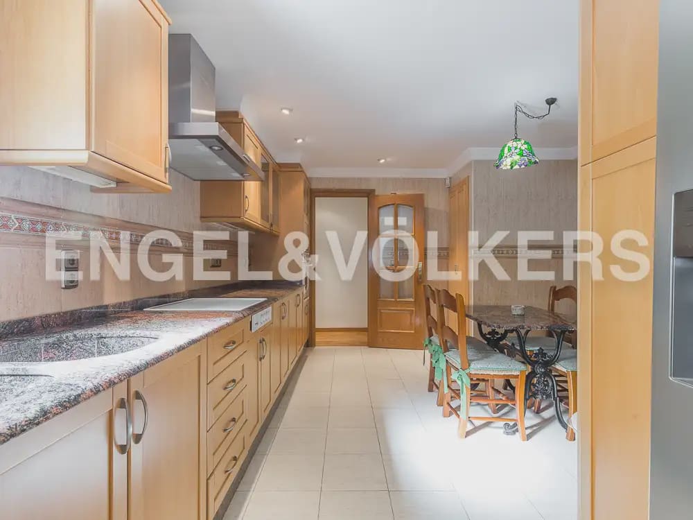 Appartement de 4 chambres à louer à Valence ville - 1 750 € (Ref: 10016330)