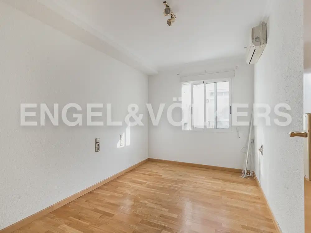 Appartement de 4 chambres à louer à Valence ville - 1 750 € (Ref: 10016330)