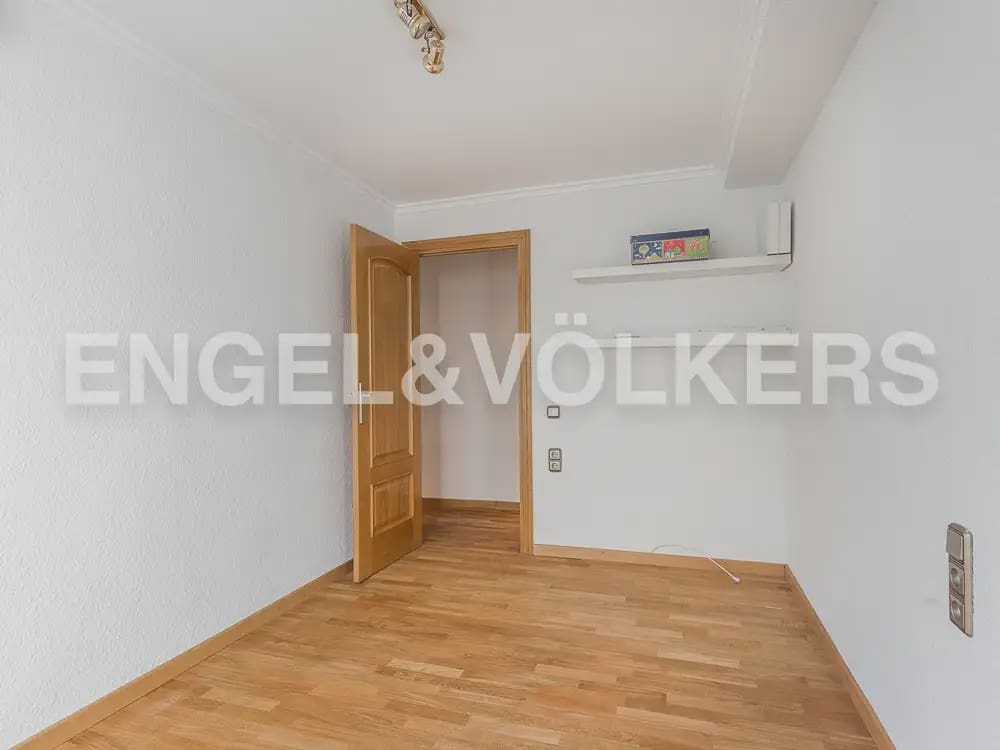 Appartement de 4 chambres à louer à Valence ville - 1 750 € (Ref: 10016330)