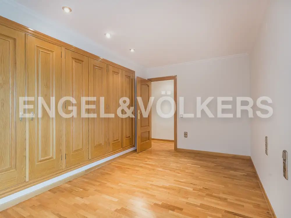 Appartement de 4 chambres à louer à Valence ville - 1 750 € (Ref: 10016330)