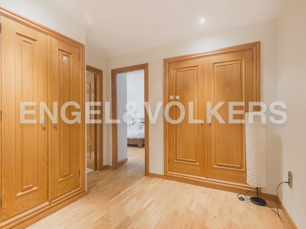 Appartement de 4 chambres à louer à Valence ville - 1 750 € (Ref: 10016330)