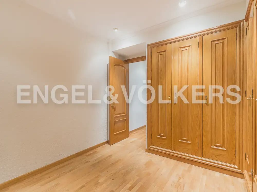 Appartement de 4 chambres à louer à Valence ville - 1 750 € (Ref: 10016330)
