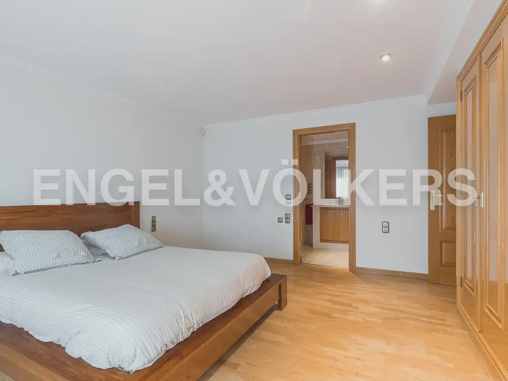 Appartement de 4 chambres à louer à Valence ville - 1 750 € (Ref: 10016330)