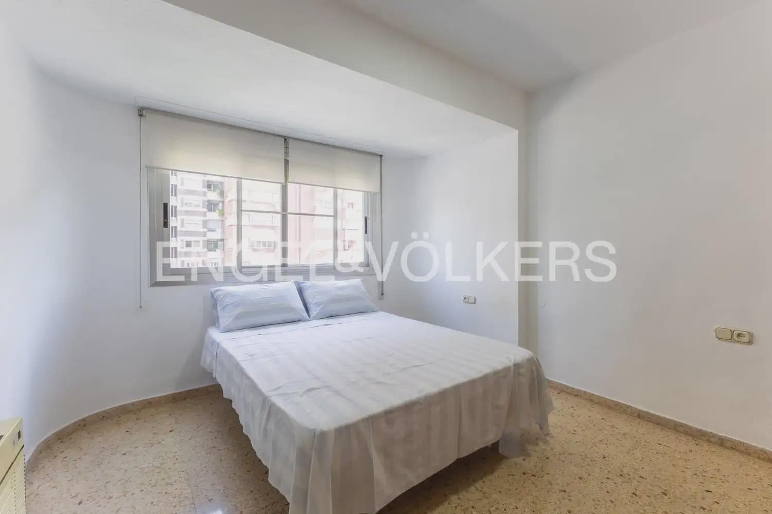 3 slaapkamer Flat te huur in Valencia stad - € 1.500 (Ref: 10016331)