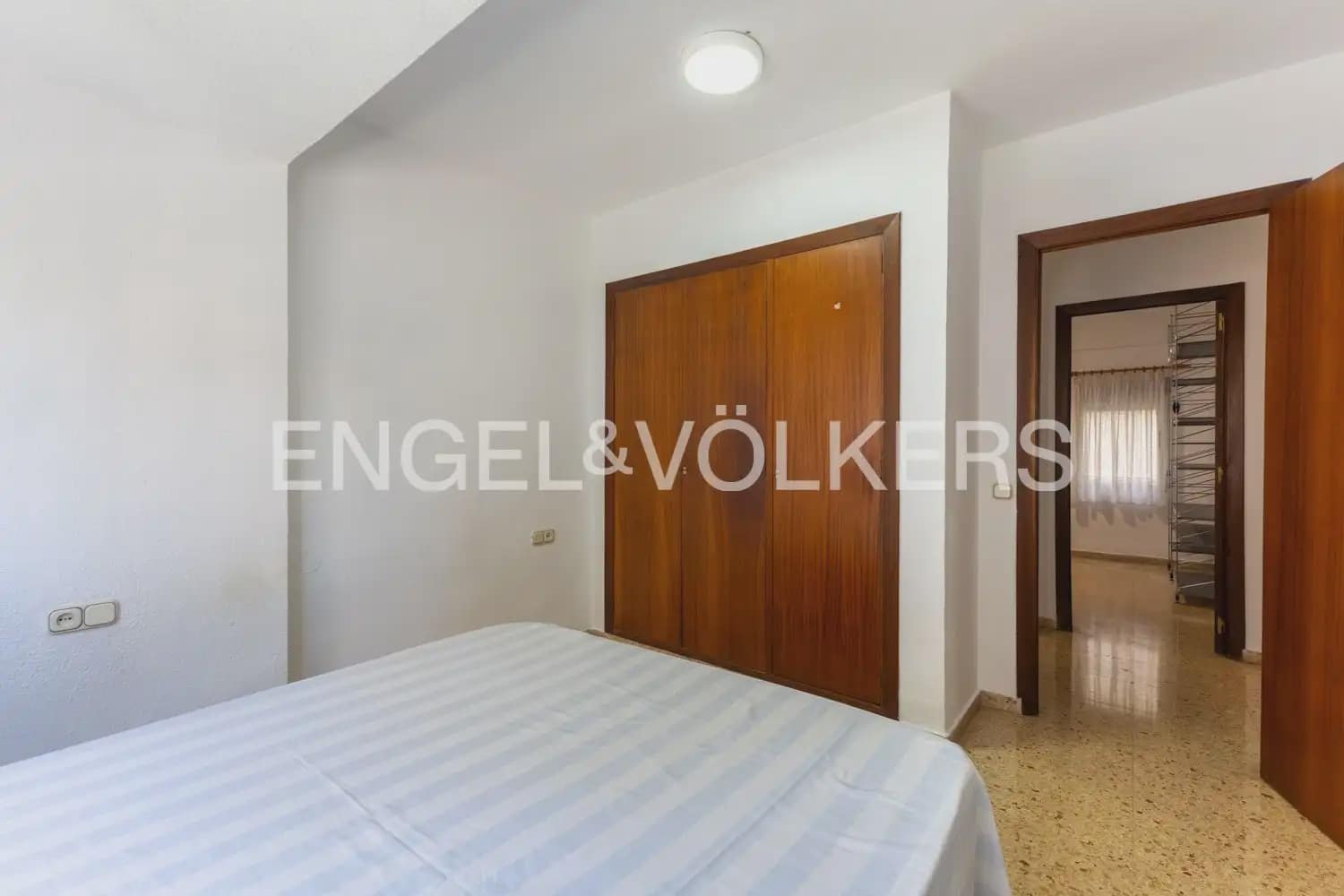 3 slaapkamer Flat te huur in Valencia stad - € 1.500 (Ref: 10016331)
