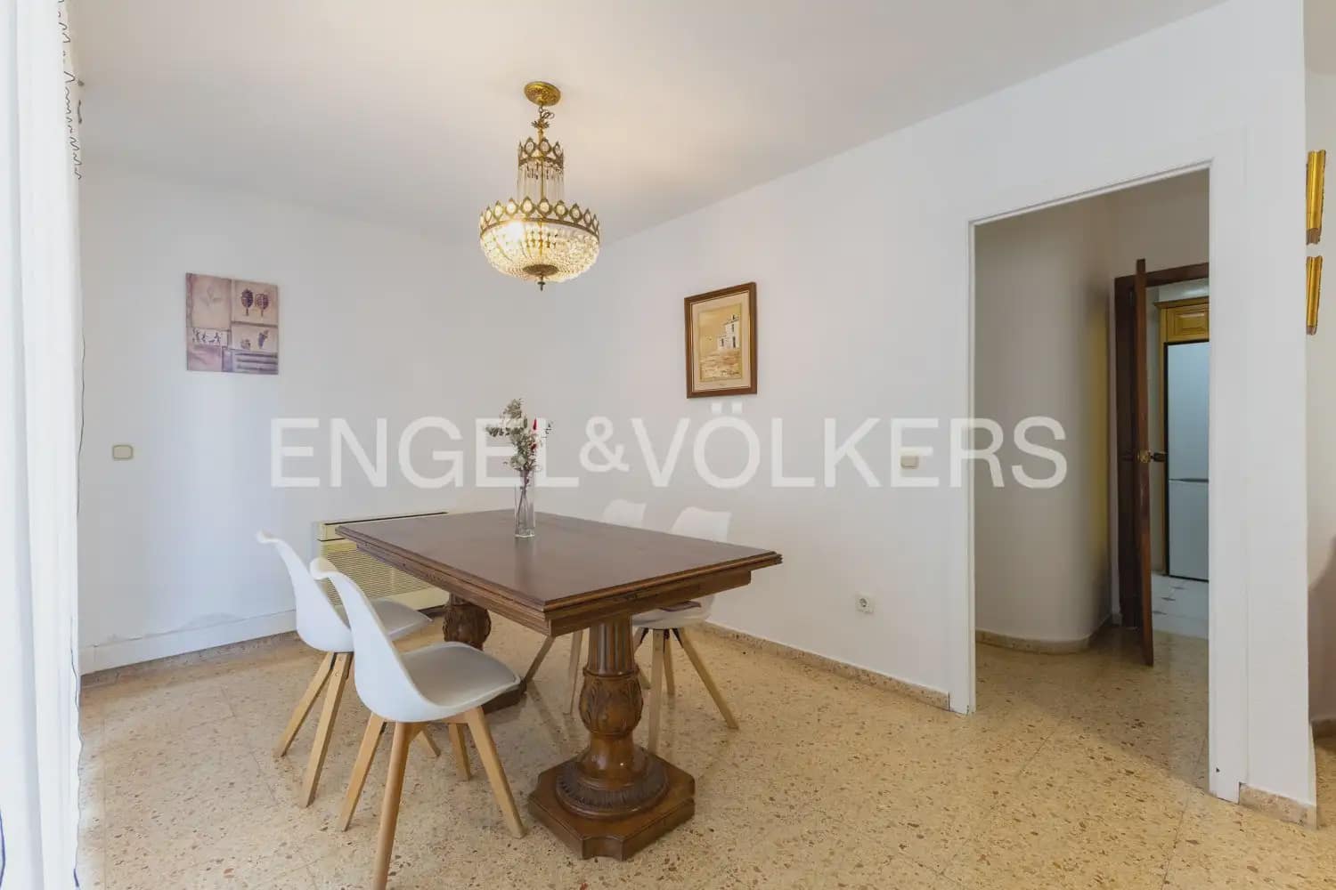 3 slaapkamer Flat te huur in Valencia stad - € 1.500 (Ref: 10016331)