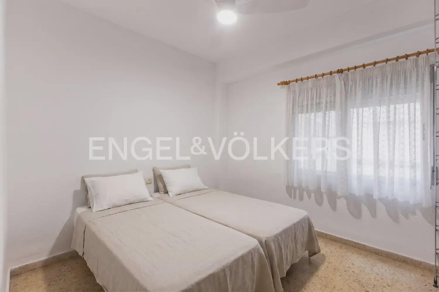 3 slaapkamer Flat te huur in Valencia stad - € 1.500 (Ref: 10016331)
