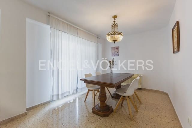 3 bedroom Flat for rent in En Corts, Valencia city - € 1,500 (Ref: 10016331)