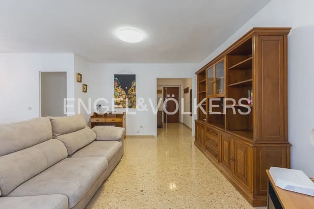 3 bedroom Flat for rent in En Corts, Valencia city - € 1,500 (Ref: 10016331)