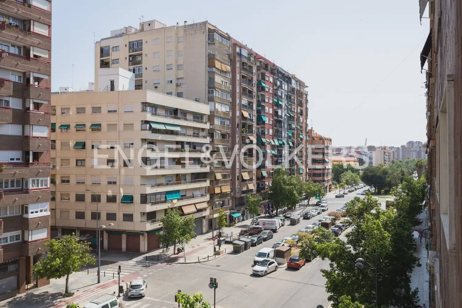 3 slaapkamer Flat te huur in Valencia stad - € 1.500 (Ref: 10016331)
