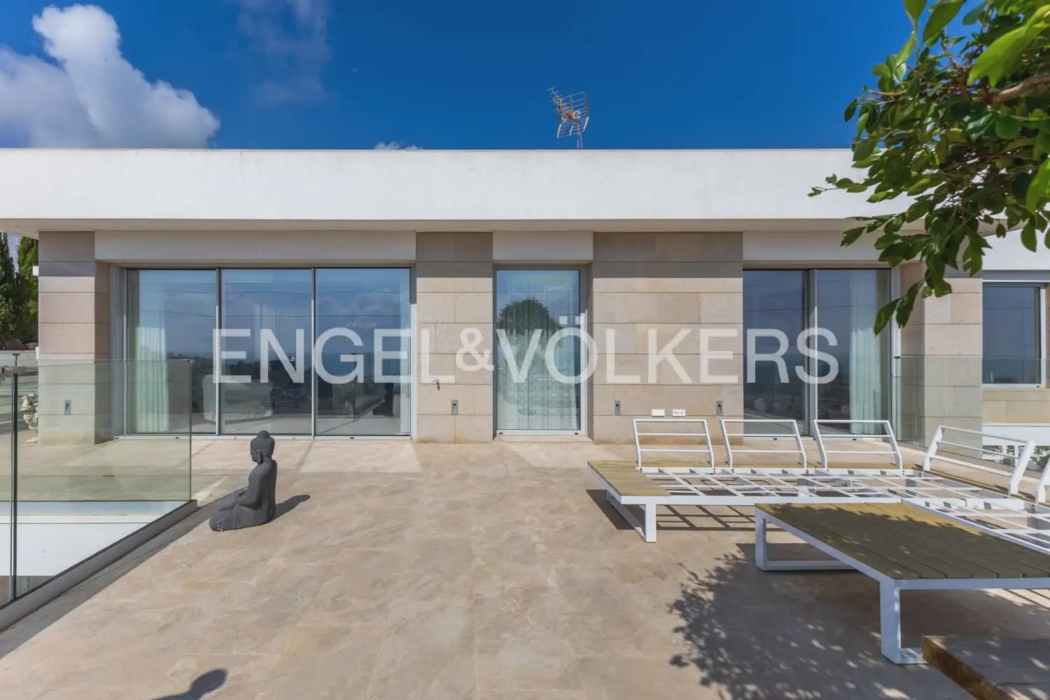 4 bedroom Villa for sale in Peniscola with pool garage - € 1,500,000 (Ref: 10016332)