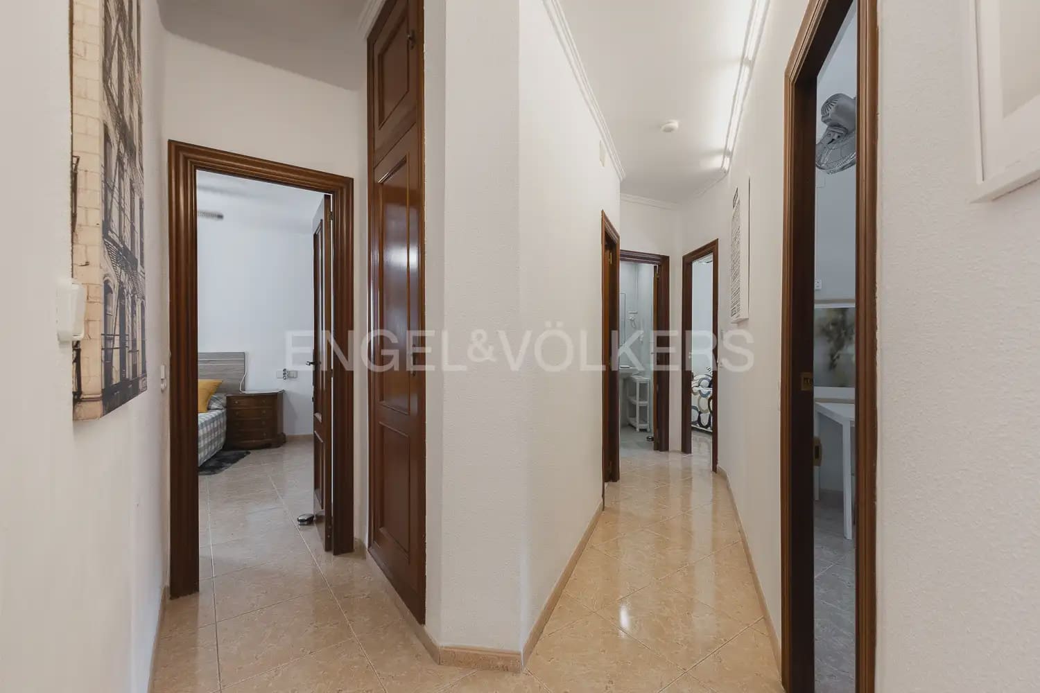 4 sypialnia Mieszkanie do wynajęcia w Miasto Walencja - 2 000 € (Ref: 10016598)