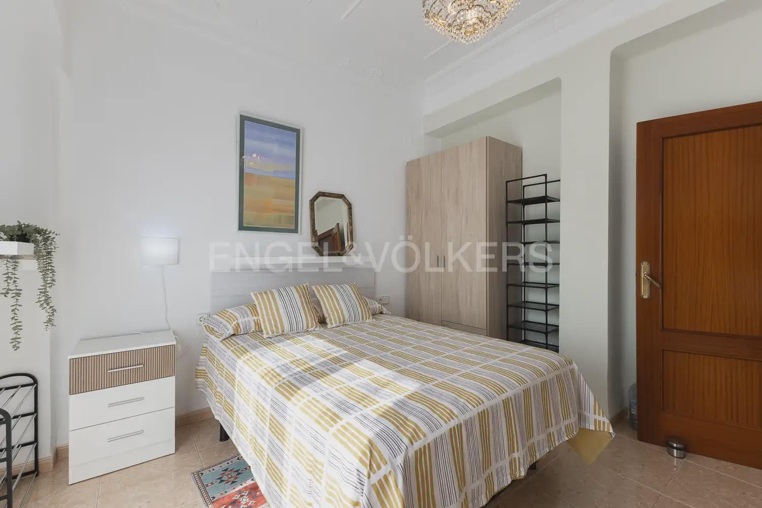 4 sypialnia Mieszkanie do wynajęcia w Miasto Walencja - 2 000 € (Ref: 10016598)
