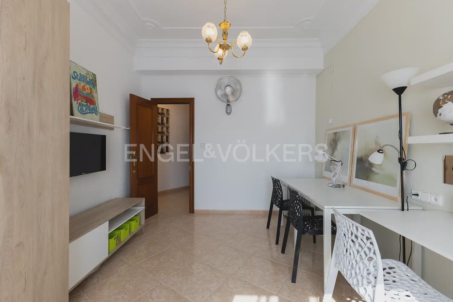 4 sypialnia Mieszkanie do wynajęcia w Miasto Walencja - 2 000 € (Ref: 10016598)
