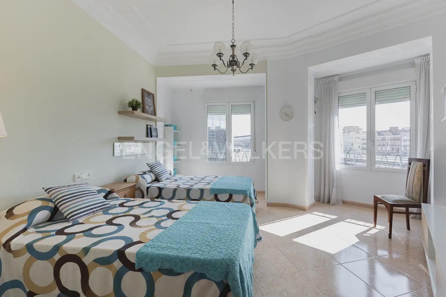 4 sypialnia Mieszkanie do wynajęcia w Miasto Walencja - 2 000 € (Ref: 10016598)
