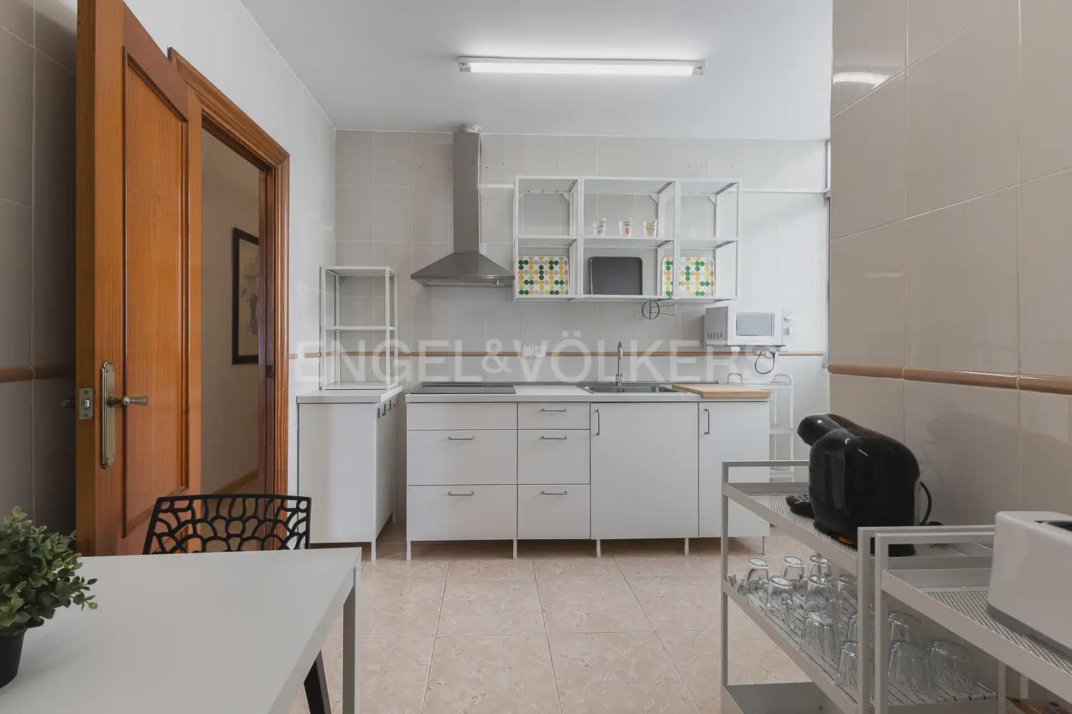 4 sypialnia Mieszkanie do wynajęcia w Miasto Walencja - 2 000 € (Ref: 10016598)