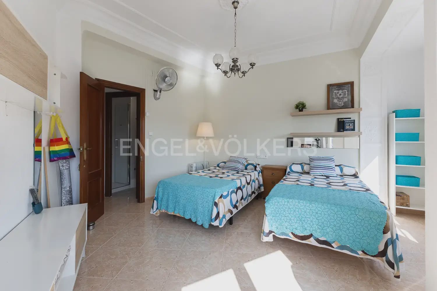 4 sypialnia Mieszkanie do wynajęcia w Miasto Walencja - 2 000 € (Ref: 10016598)