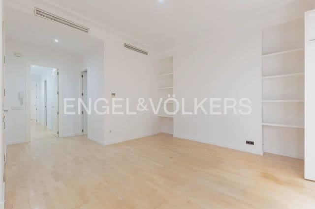 3 camera da letto Appartamento da affittare in La Gran Via, Valencia città - 2.300 € (Rif: 10016599)