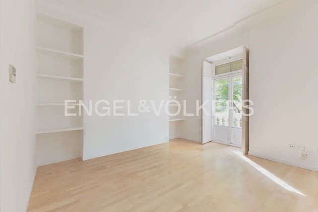 3 camera da letto Appartamento da affittare in La Gran Via, Valencia città - 2.300 € (Rif: 10016599)