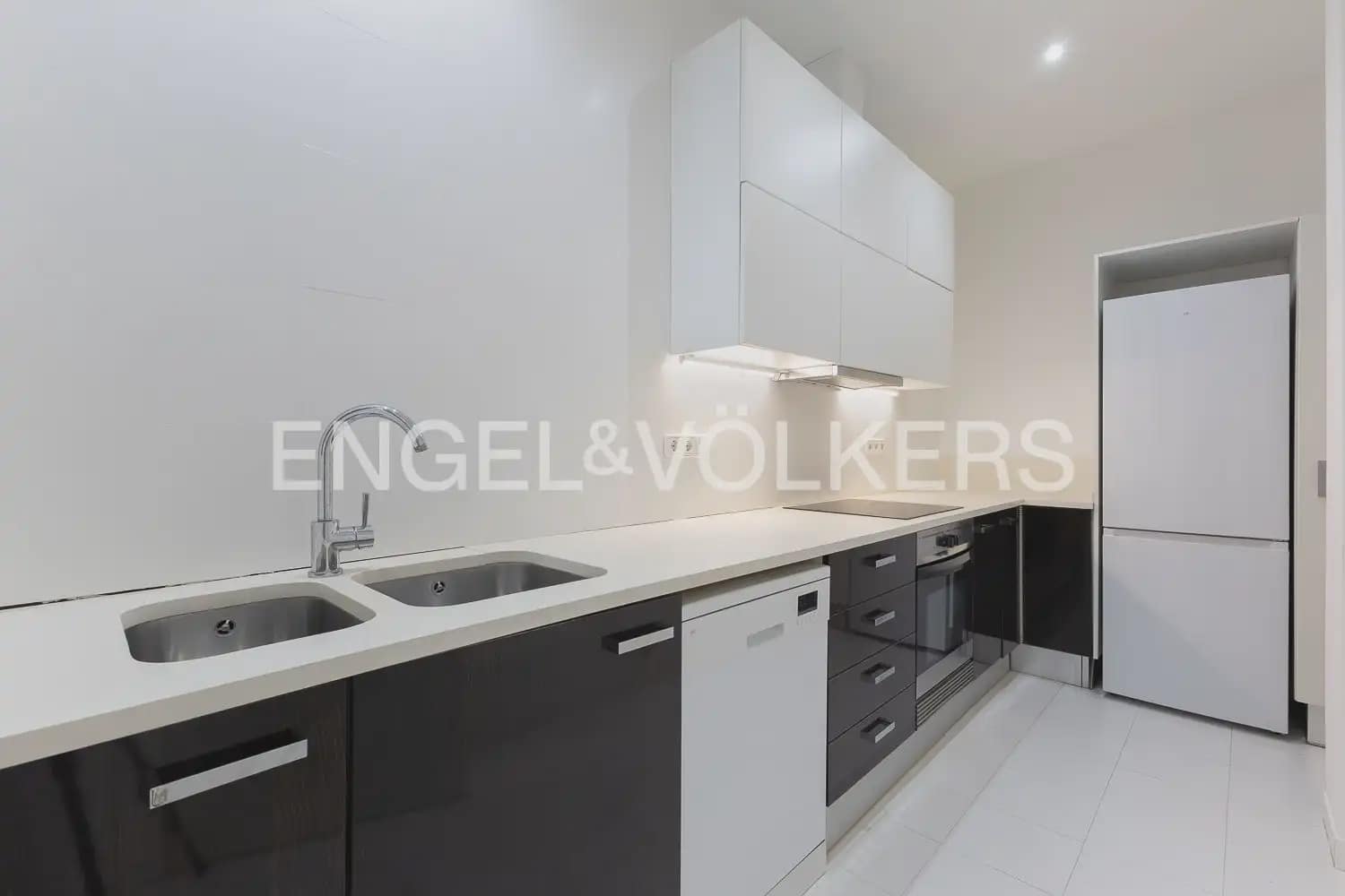 3 camera da letto Appartamento da affittare in Valencia citta - 2.300 € (Rif: 10016599)