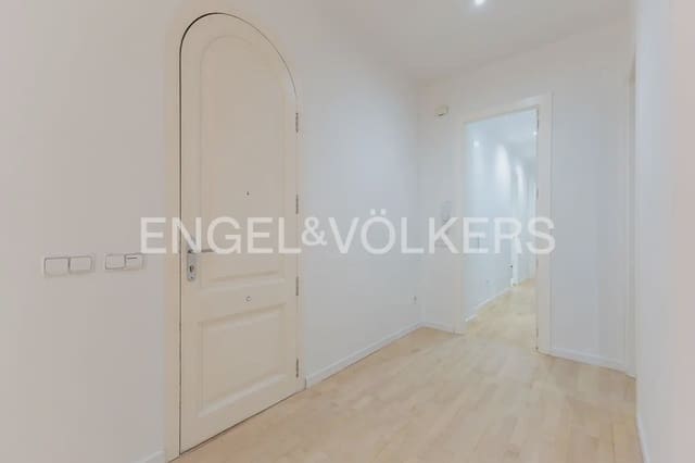 3 camera da letto Appartamento da affittare in La Gran Via, Valencia città - 2.300 € (Rif: 10016599)