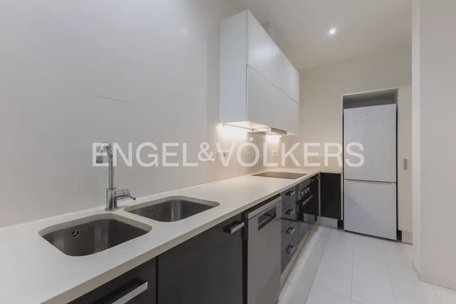 Appartement de 3 chambres à louer à La Gran Via, Valence ville - 2 400 € (Ref: 10016599)