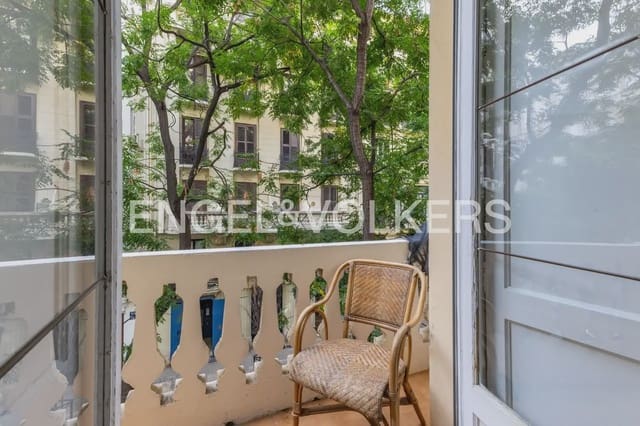 Appartement de 3 chambres à louer à La Gran Via, Valence ville - 2 400 € (Ref: 10016599)