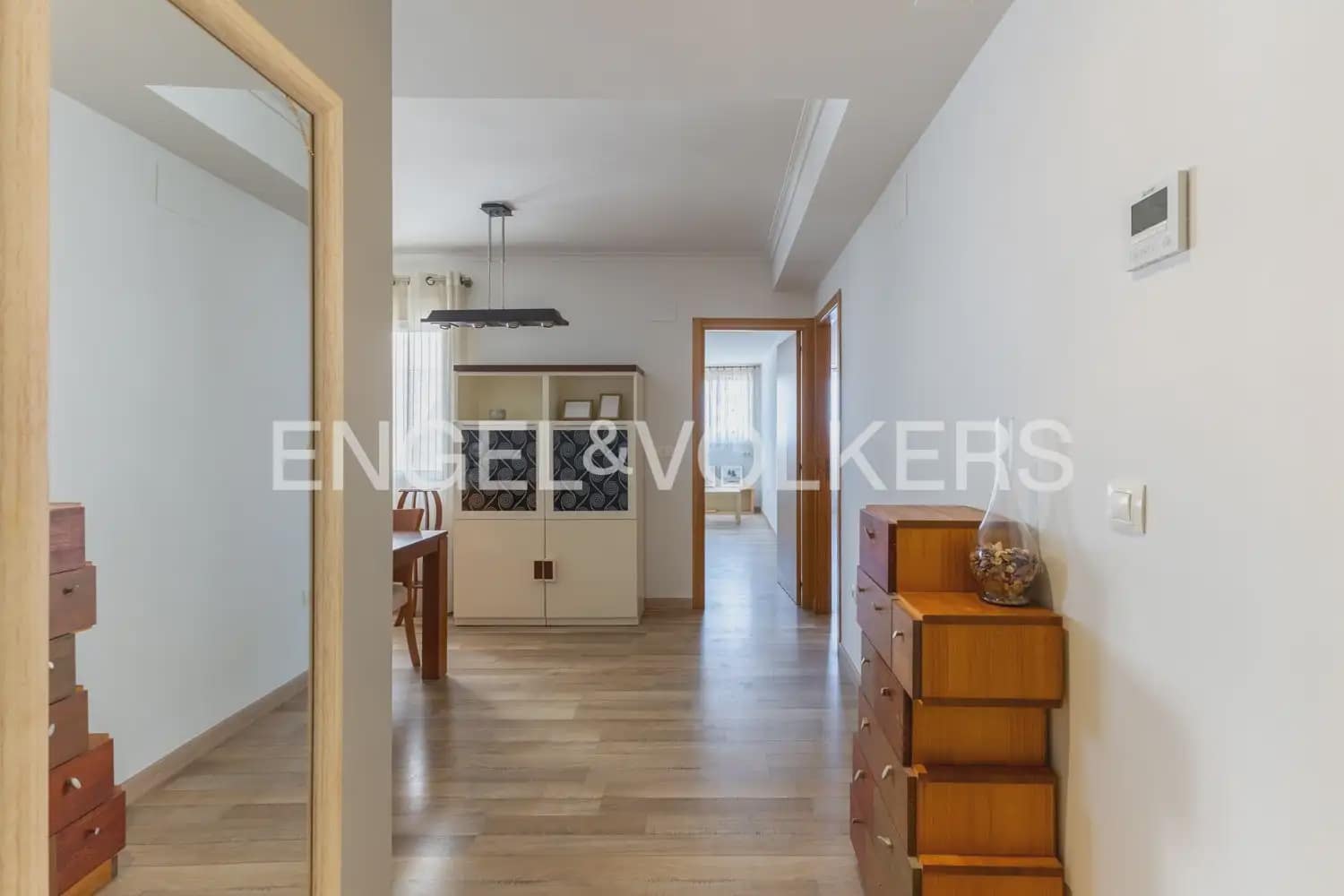 2 soveværelse Penthouse til leje i Sagunto / Sagunt med garage - € 1.650 (Ref: 10016746)