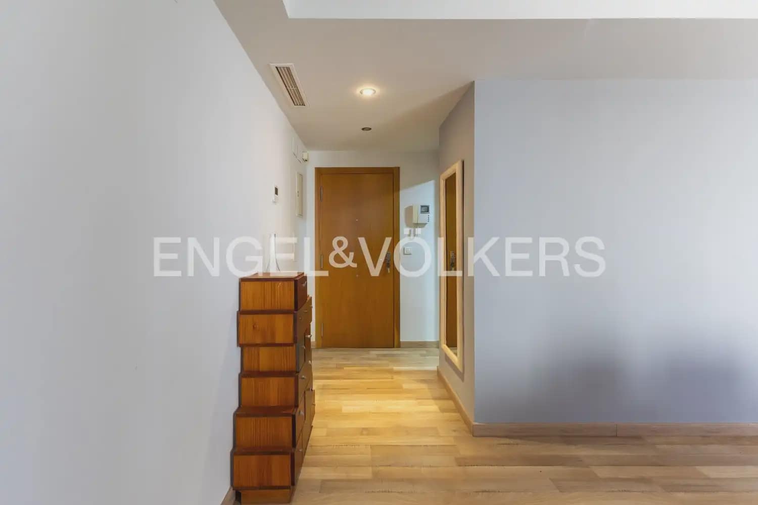 2 soveværelse Penthouse til leje i Sagunto / Sagunt med garage - € 1.650 (Ref: 10016746)