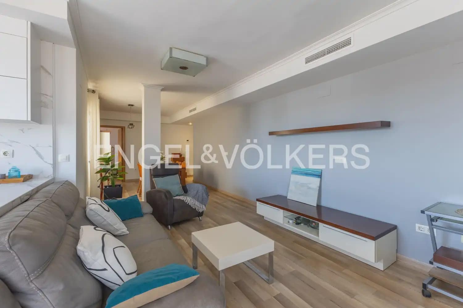 2 soveværelse Penthouse til leje i Sagunto / Sagunt med garage - € 1.650 (Ref: 10016746)