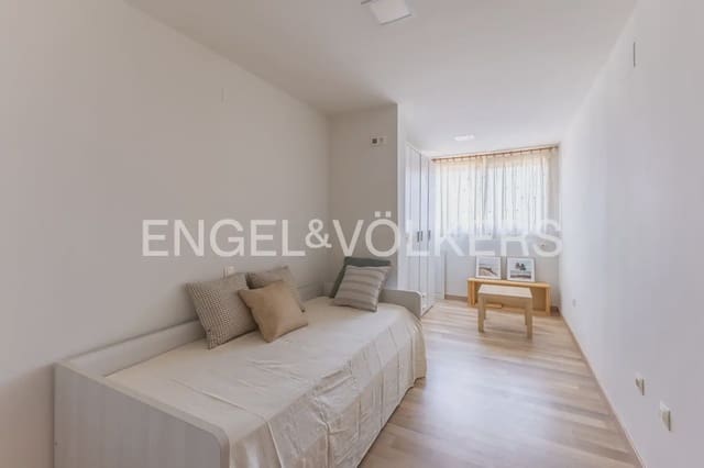 2 soveværelse Penthouse til leje i Sagunto / Sagunt med garage - € 1.650 (Ref: 10016746)
