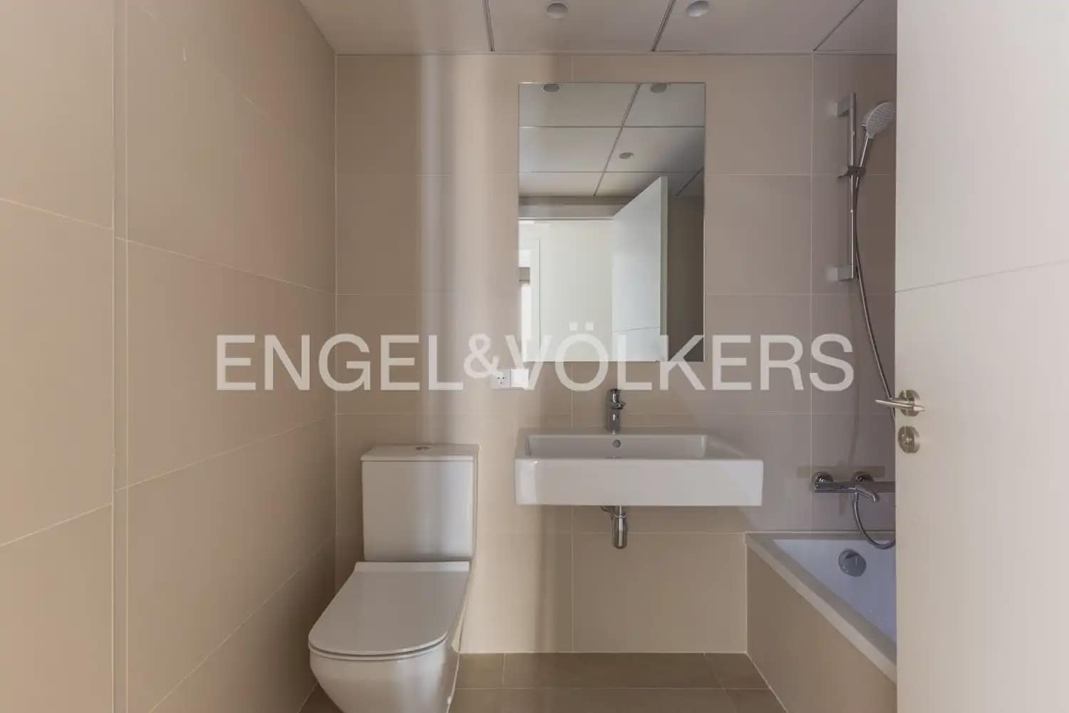 2 Zimmer Wohnung zu vermieten in Valencia Stadt mit Pool Garage - 1.800 € (Ref: 10016807)