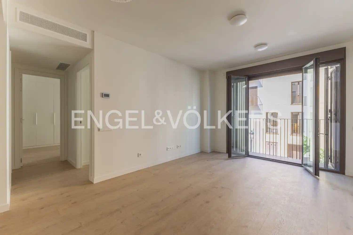 2 Zimmer Wohnung zu vermieten in Valencia Stadt mit Pool Garage - 1.800 € (Ref: 10016807)