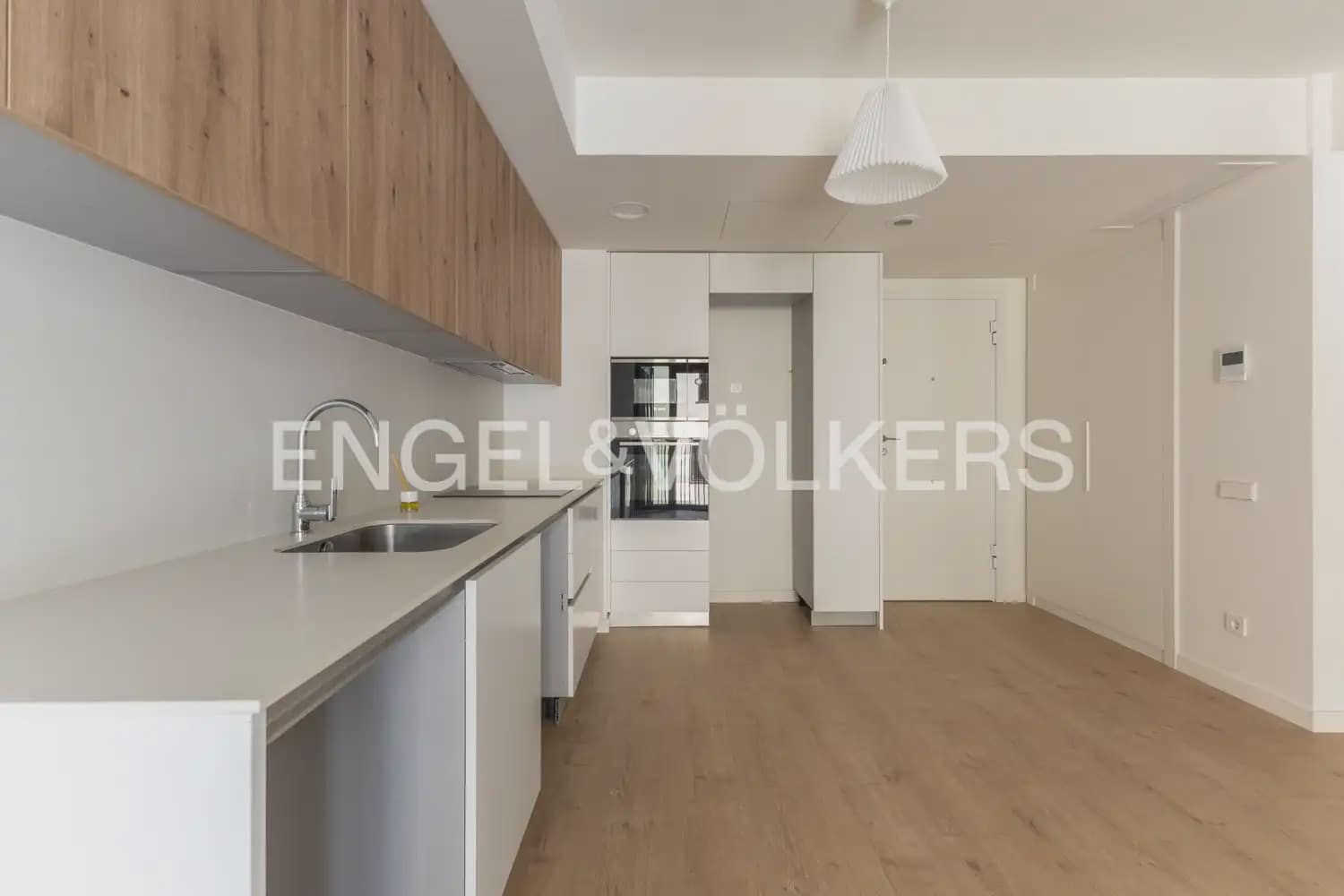 2 Zimmer Wohnung zu vermieten in Valencia Stadt mit Pool Garage - 1.800 € (Ref: 10016807)