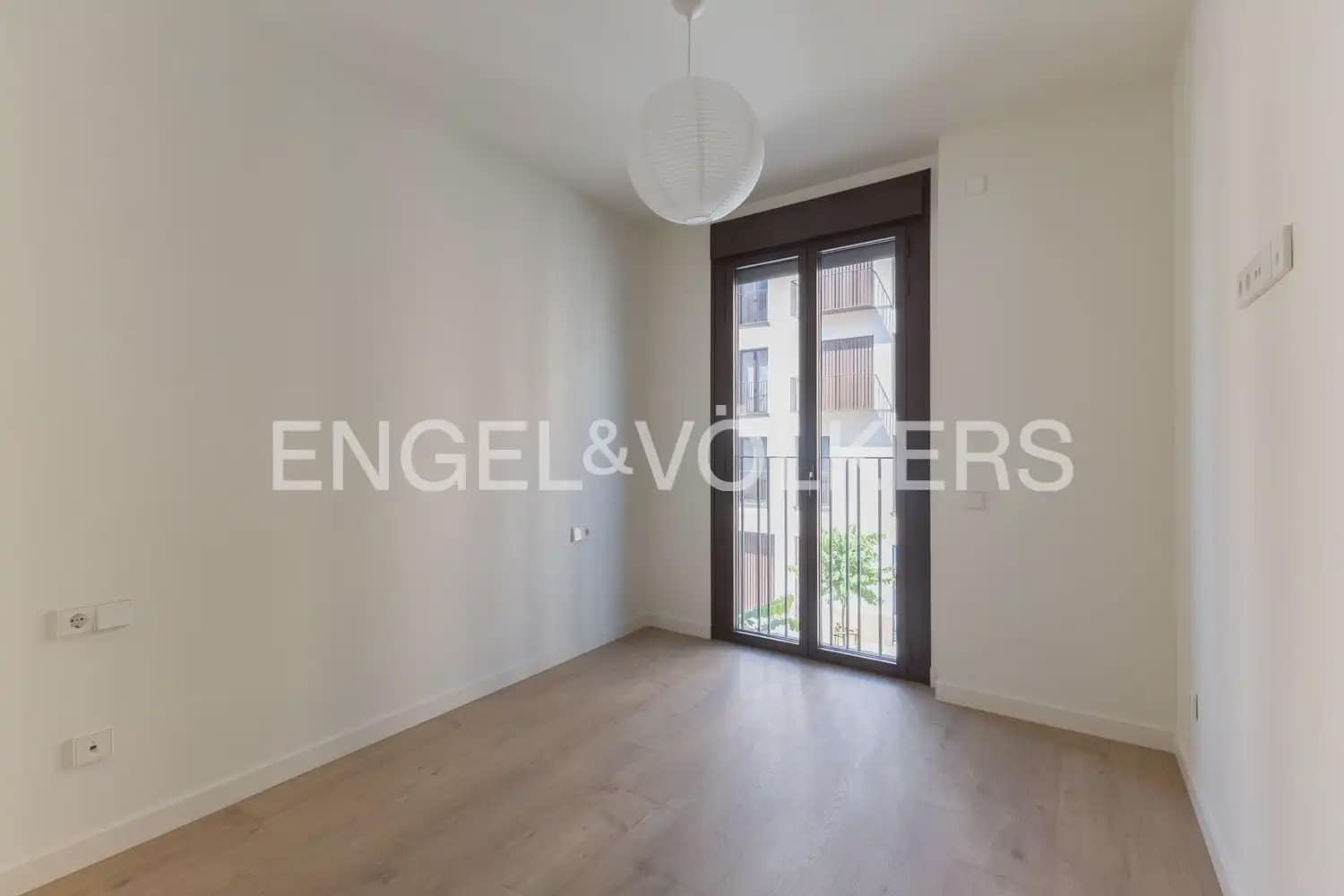 2 Zimmer Wohnung zu vermieten in Valencia Stadt mit Pool Garage - 1.800 € (Ref: 10016807)