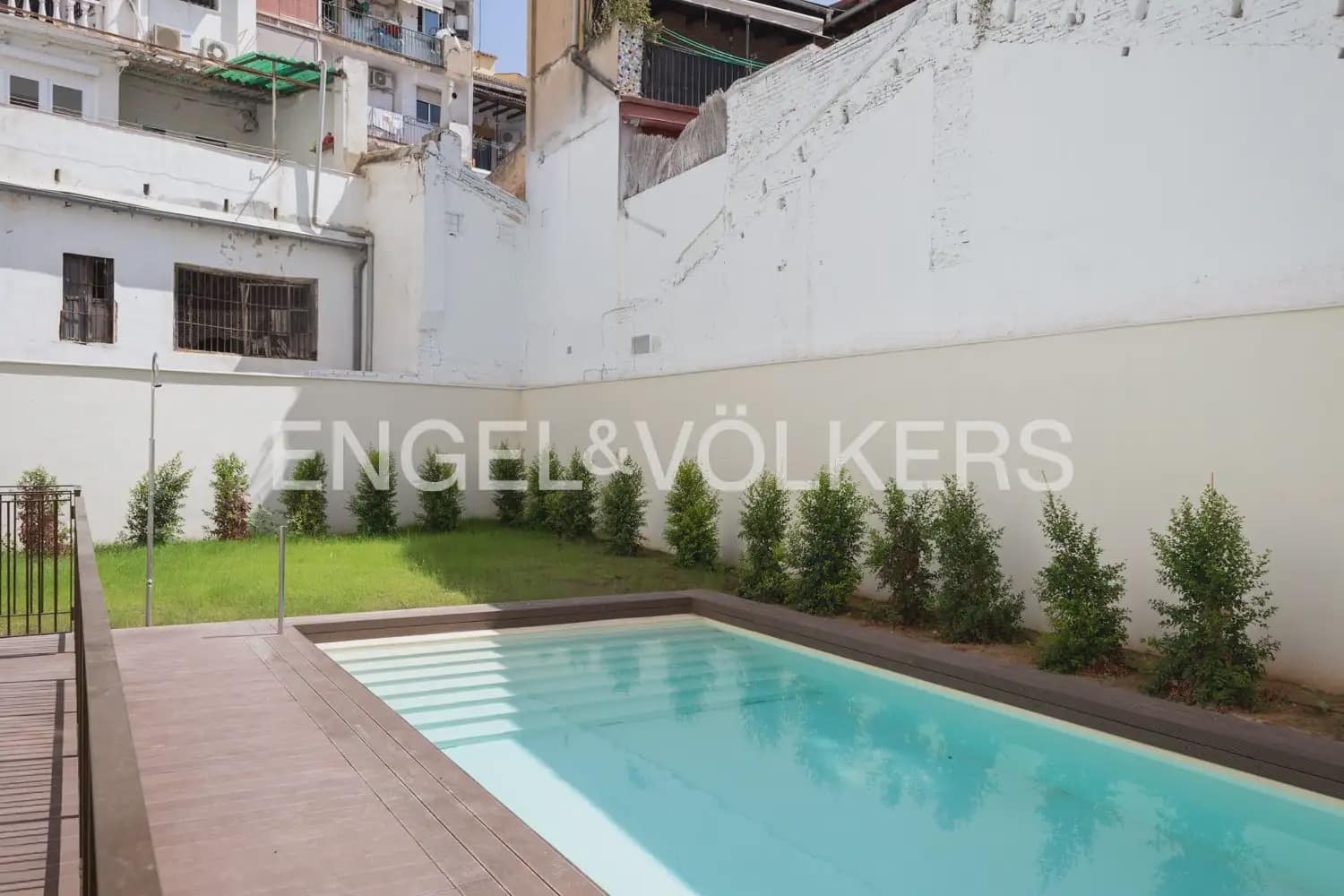 2 Zimmer Wohnung zu vermieten in Valencia Stadt mit Pool Garage - 1.800 € (Ref: 10016807)