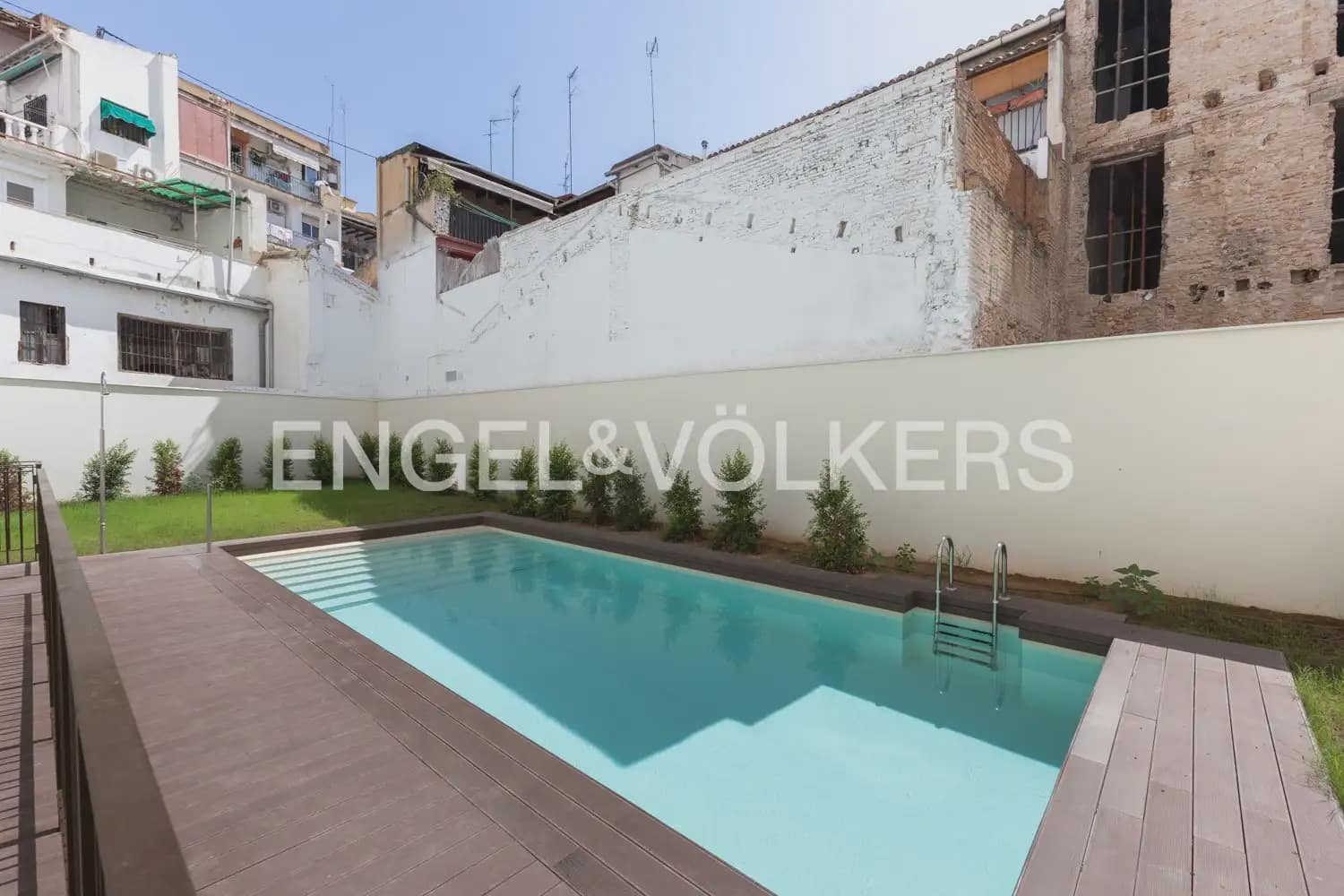 2 Zimmer Wohnung zu vermieten in Valencia Stadt mit Pool Garage - 1.800 € (Ref: 10016807)