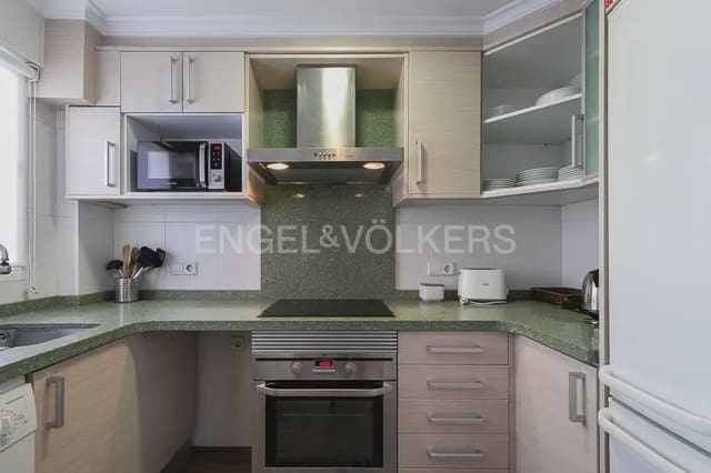 Appartement de 2 chambres à louer à La Gran Via, Valence ville - 1 500 € (Ref: 10016899)