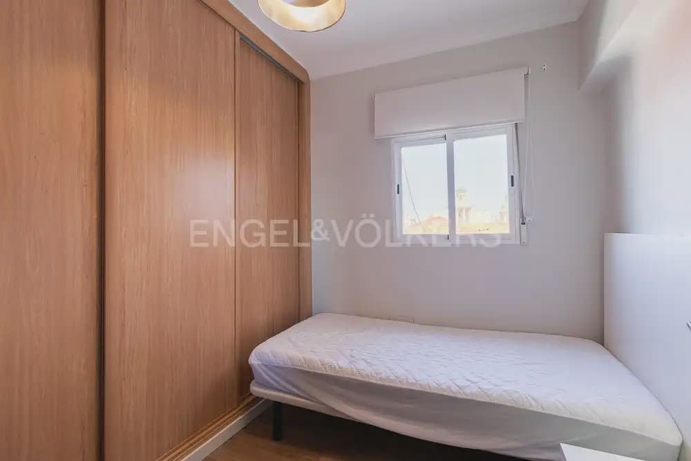 Appartement de 2 chambres à louer à Valence ville - 1 500 € (Ref: 10016899)