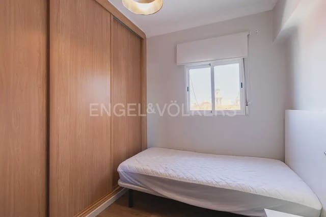 Appartement de 2 chambres à louer à La Gran Via, Valence ville - 1 500 € (Ref: 10016899)