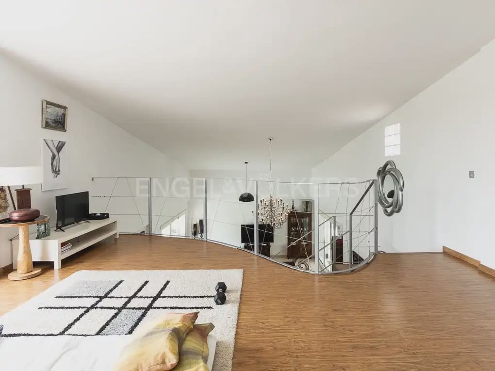 Villa/Maison de 4 chambres à louer à Betera avec piscine garage - 3 990 € (Ref: 10019225)