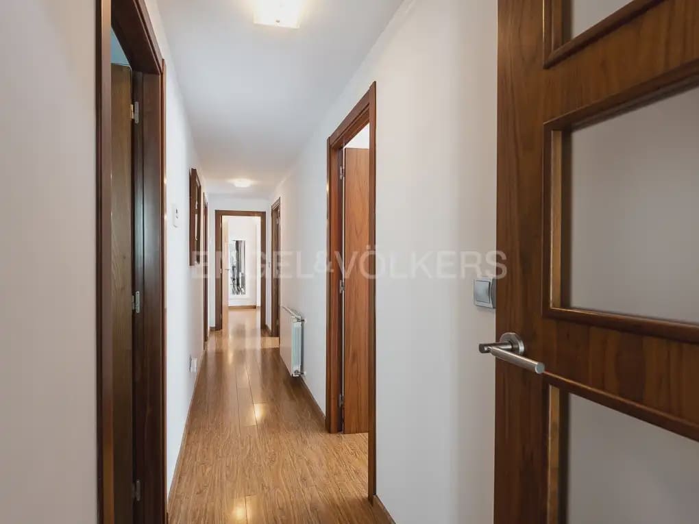 Villa/Maison de 4 chambres à louer à Betera avec piscine garage - 3 990 € (Ref: 10019225)