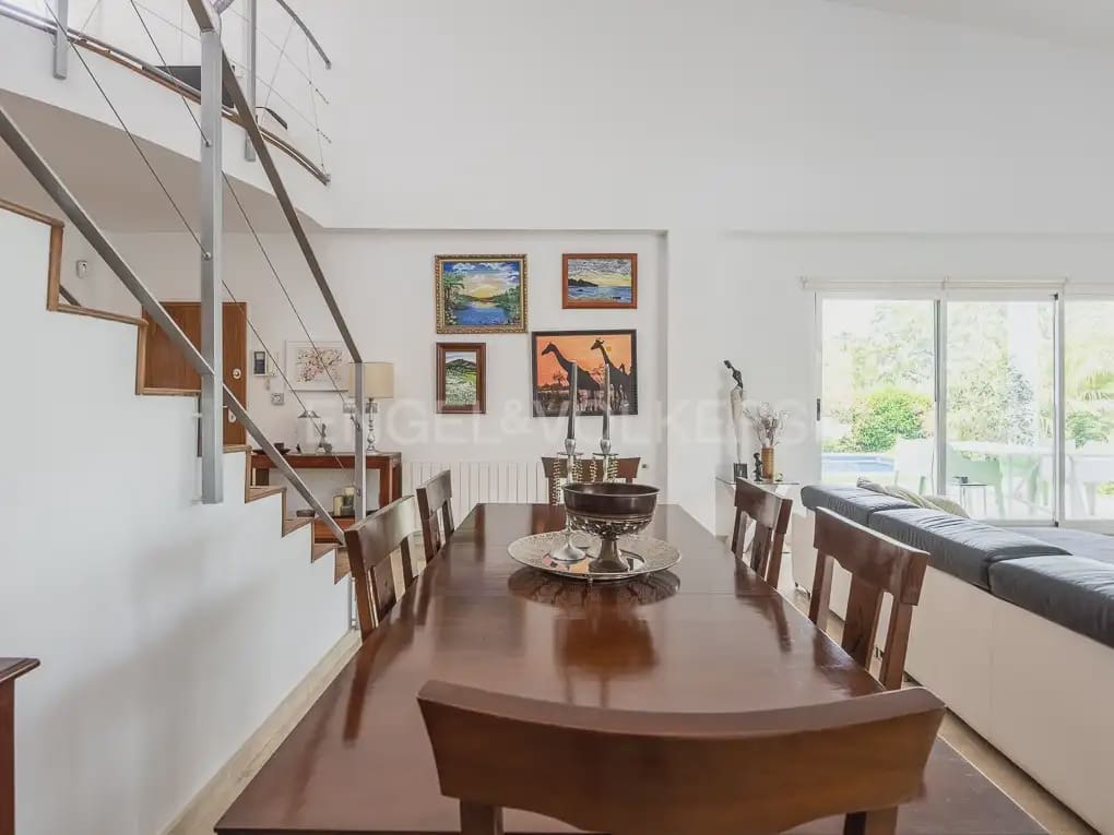 Villa/Maison de 4 chambres à louer à Betera avec piscine garage - 3 990 € (Ref: 10019225)