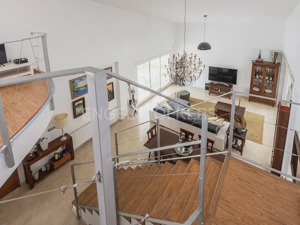 Villa/Maison de 4 chambres à louer à Betera avec piscine garage - 3 990 € (Ref: 10019225)