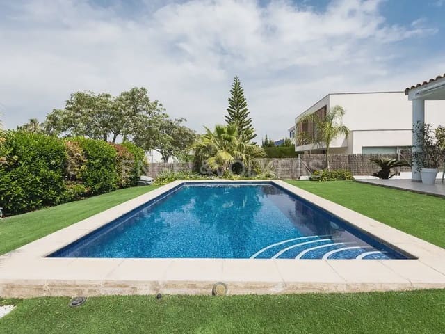 Villa/Maison de 4 chambres à louer à Bétera avec piscine garage - 3 990 € (Ref: 10019225)