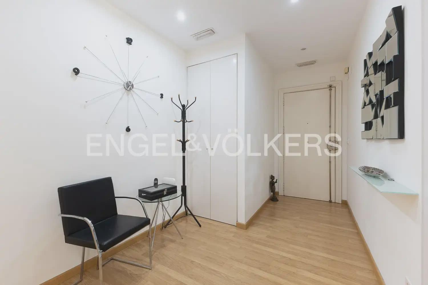 Appartement de 3 chambres à louer à Valence ville - 3 000 € (Ref: 10019661)
